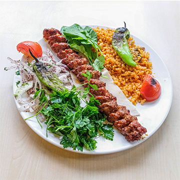 Adana Kebap (1,5 Porsiyon)